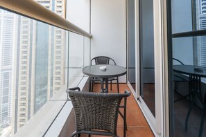 House | 2 bedrooms, Internet - Dubai Marina Sleeps 4 With Water Views (Dubai)