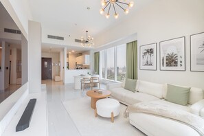 Apartment | 1 bedroom, Internet - Dubai Media City Sleeps 2 With Amazing Sea Views (Dubai)