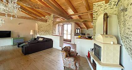 Family-friendly oasis of well-being with a great pool - Il Roseto II