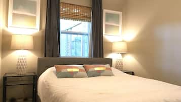 4 bedrooms, iron/ironing board, travel cot, free WiFi