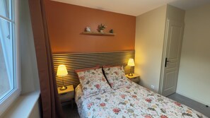 1 bedroom, iron/ironing board, free WiFi, bed sheets