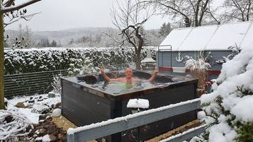 Bañera de hidromasaje exterior