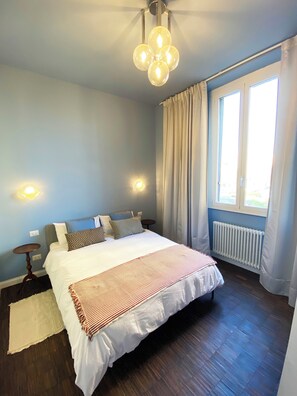 1 makuuhuone, silitysrauta/-lauta, internet, vuodevaatteet