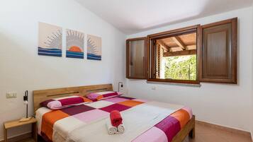 3 chambres, fer et planche Ă repasser, Wi-Fi, draps fournis