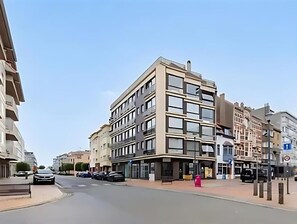 Room, 1 Bedroom, City View | Exterior - Room-central Cozy Fully Equiped Studio (Middelkerke)