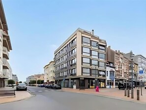 Room, 1 Bedroom, City View | Exterior