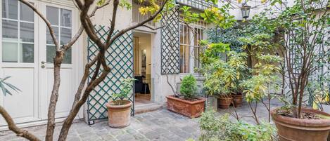 Apartment | Exterior detail