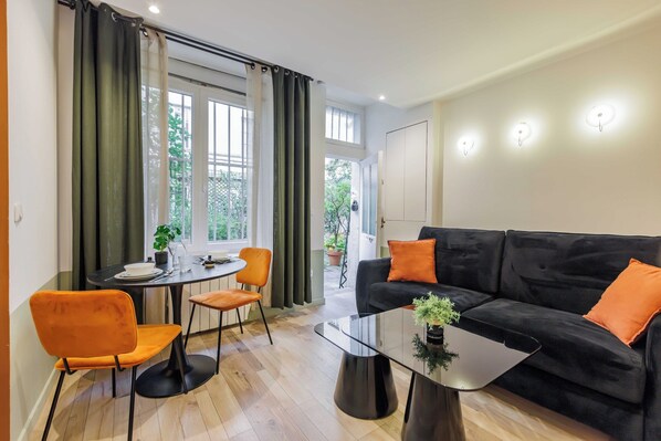Apartment | Living area