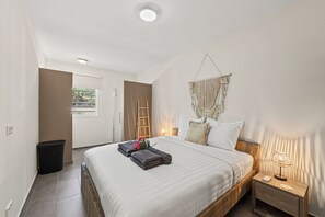 Deluxe Apartment, Garden View