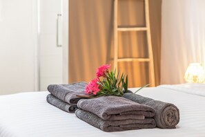 Appartement Deluxe, vue sur le jardin | Accès au Wi-Fi (inclus)