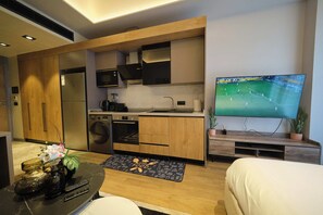 1 bedroom, iron/ironing board, Internet, bed sheets