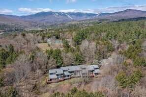 Exterior - Stowe Getaway for Families & Friends! NEW OWNERS, EXISTING LISTING - 5 STARS! (Stowe)