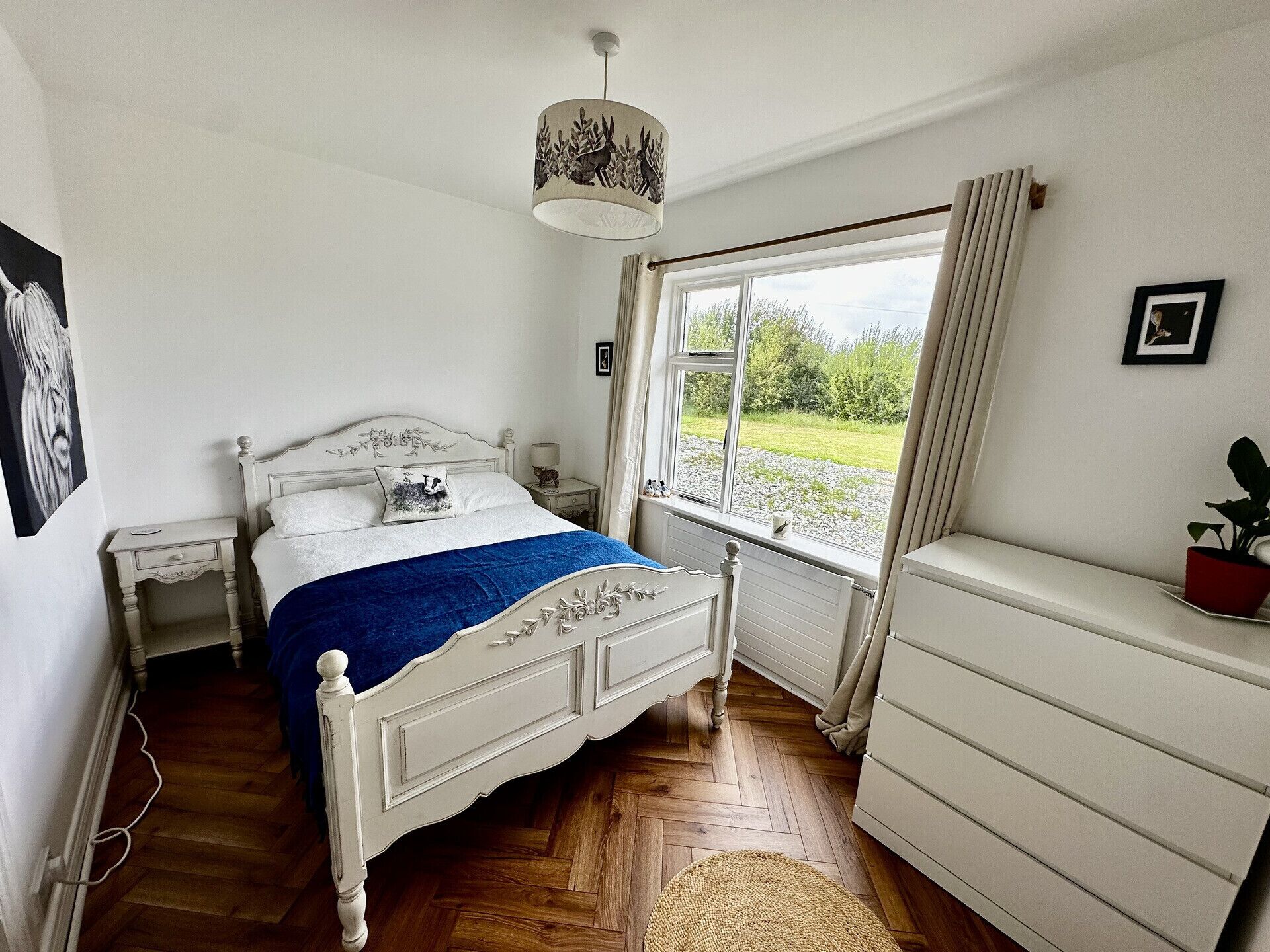 4 chambres, fer et planche à repasser, Wi-Fi gratuit, draps fournis