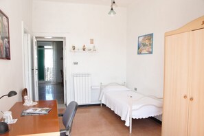 2 bedrooms, iron/ironing board