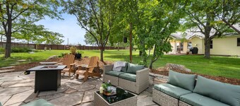 Shady Grove | 4 King Beds, Dog Run & Outdoor Fun