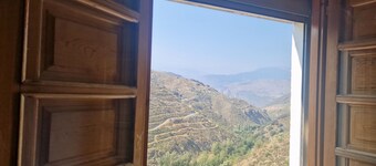 The Retreat, Alcazar, Orgiva - Sleeps 8