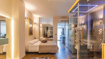 Iron/ironing board, free WiFi