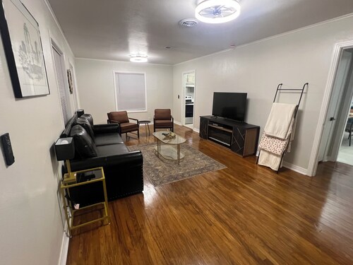 10 Miles to Caddo Lake – 2BR/2BA Vivian Home Close to NCMC Hospital
