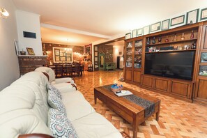 Coin salon dans le hall