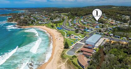Hamptons Hideaway | Walk to Malua Beach
