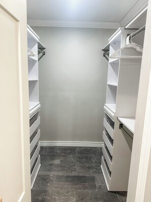 Interior - 3-bedroom house in enjoyable downtown Wichita (Wichita)