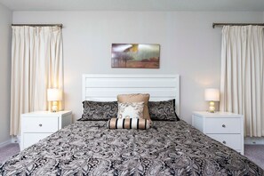 8 Schlafzimmer, Bügeleisen/Bügelbrett, Reisekinderbett, kostenloses WLAN