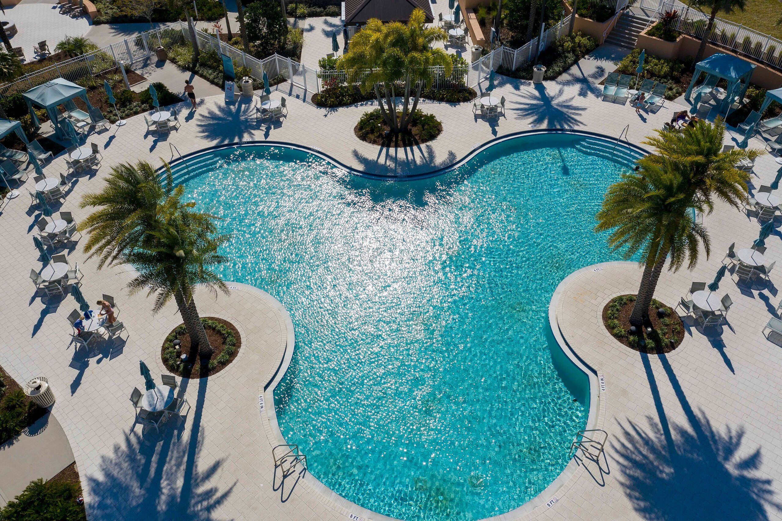 Indoor pool, outdoor pool