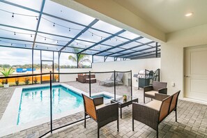 Indoor pool, outdoor pool