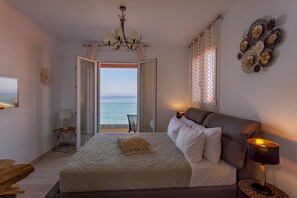 4 bedrooms, free WiFi, bed sheets