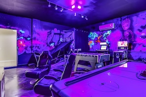 Spielezimmer