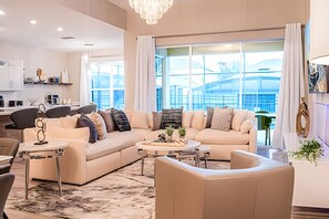 TV connectée, jeux vidéo, table de tennis de table