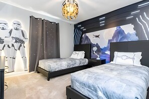 4 quartos, ferros/tábuas de passar roupa, Wi-Fi, roupa de cama