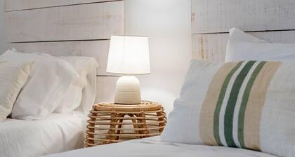 Room 'Familiar' with Shared Pool, Wi-Fi and Air Conditioning