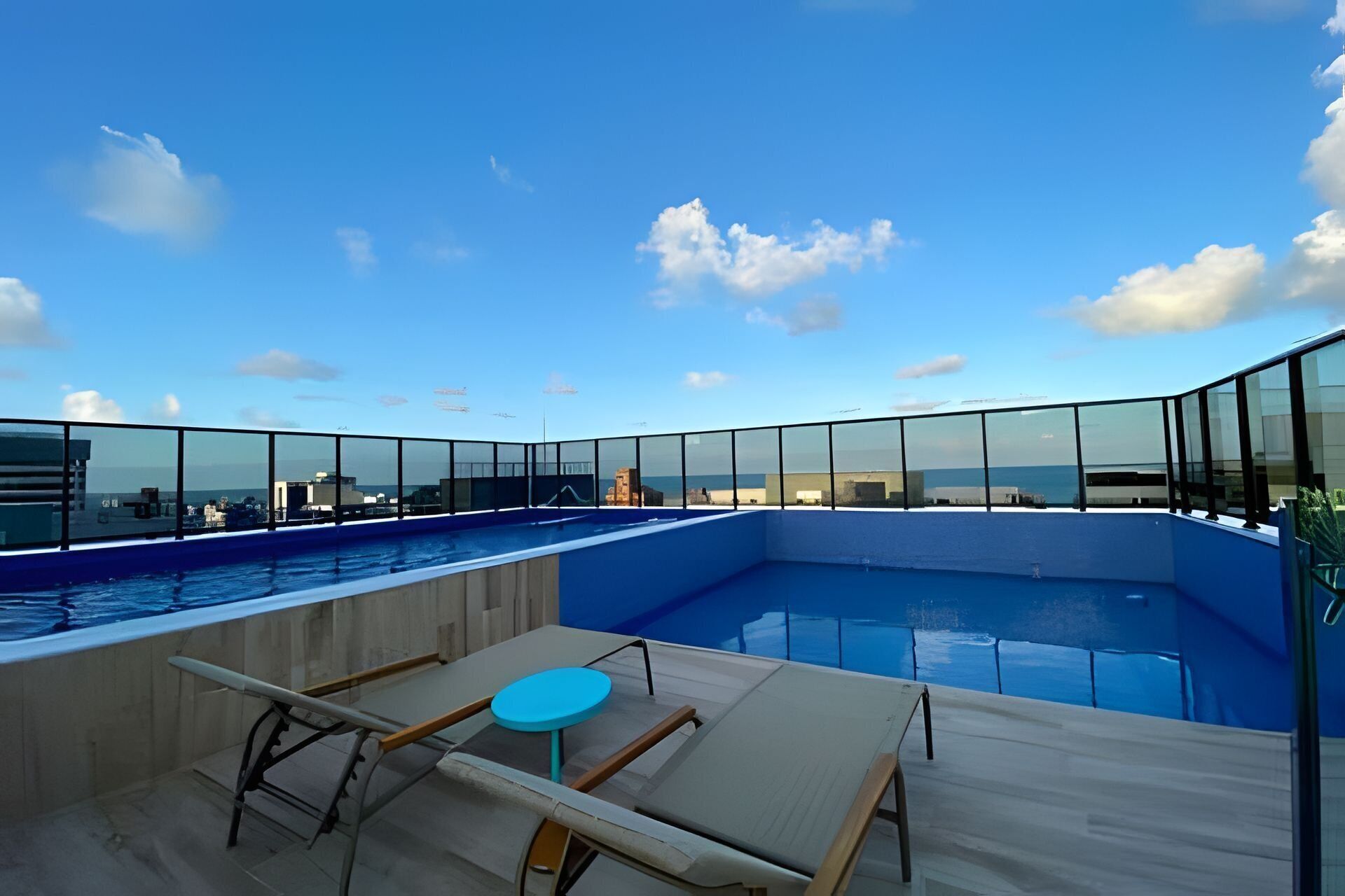 베이직 아파트 | 수영장 | 야외 수영장