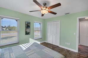 2 bedrooms