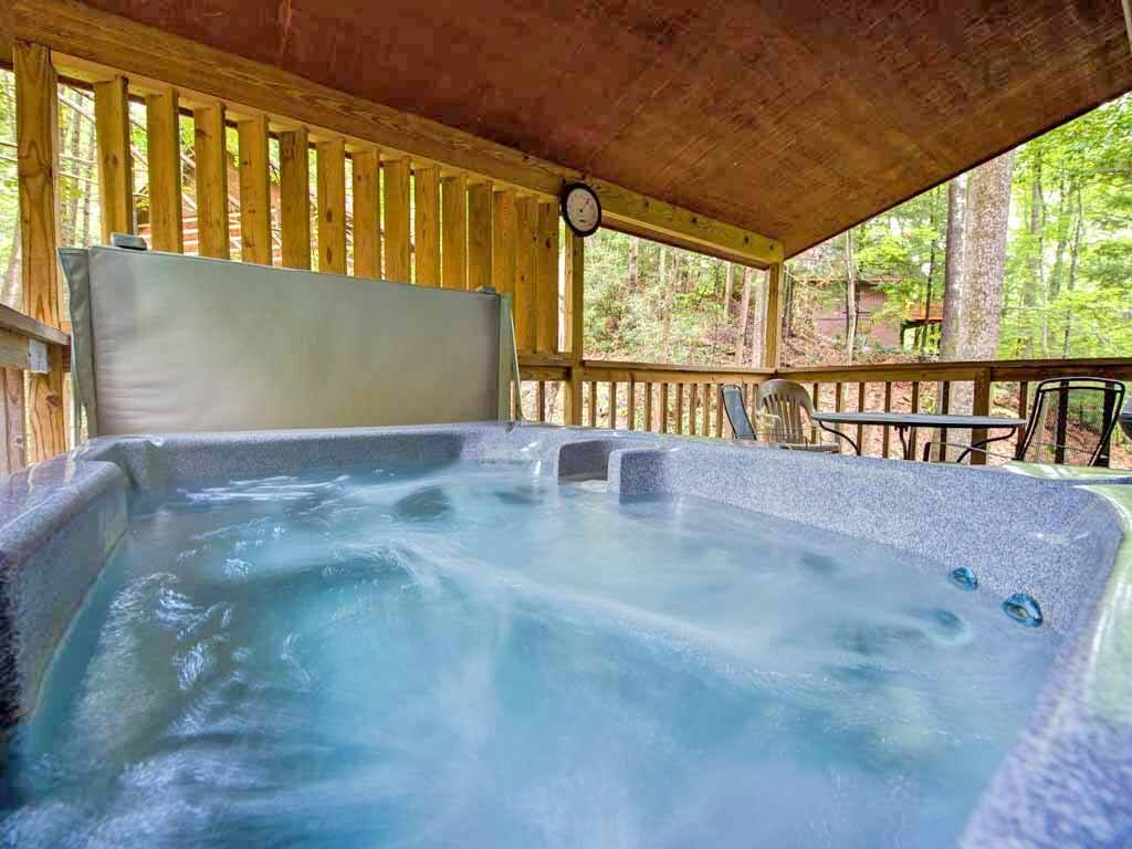 مغطس سبا خارجي