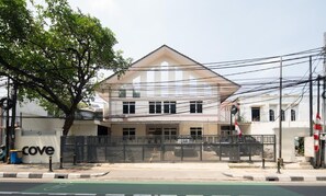 Entrée de l’hébergement