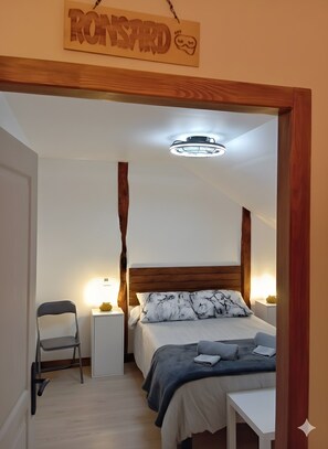 Unclassified image, 4 of 16, button