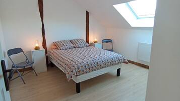 2 chambres, fer et planche Ă  repasser, Wi-Fi, draps fournis