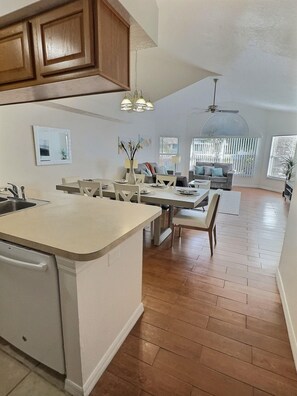 Interior - 3-Bedroom Apartment Minutes from Disney (Kissimmee)