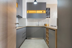 Apartment, 2 Bedrooms, Smoking, Balcony | Interior