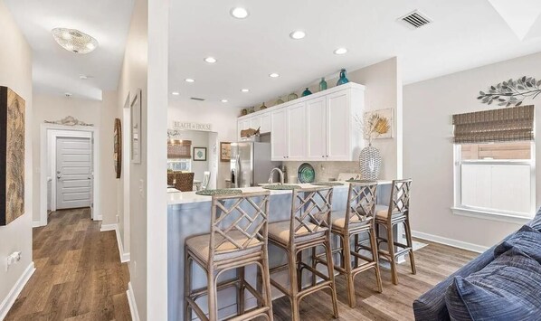 House, Multiple Beds (Palm Beach Oasis) | Interior