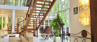 Tropical Terrace - A Charming 2-bedroom house in Negombo