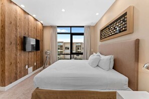 4 bedrooms, iron/ironing board, travel cot, free WiFi