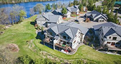 Lakefront Condo 825| Indoor Pool| Hot Tub