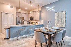 Dining - Stylish 2BR Condo | Avengers Room & Golf Course View (Kissimmee)