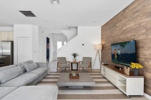Smart TV, ping pong