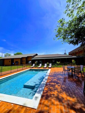 Deluxe Room, Garden View | Terrace/patio