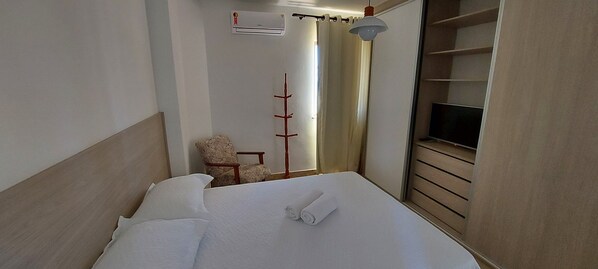 1 habitación, tabla de planchar con plancha, internet y ropa de cama 