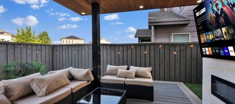 Family Retreat with Private Patio